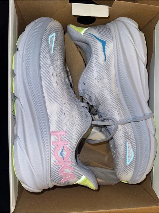 Hoka Clifton Women's Light Gray Running Shoes with Pastel Blue and Pink Accents