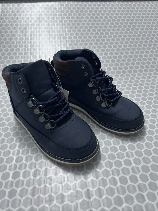 The Children’s Place Navy Youth Lace-Up Ankle Boots Brown Collar. NWT Boys 12