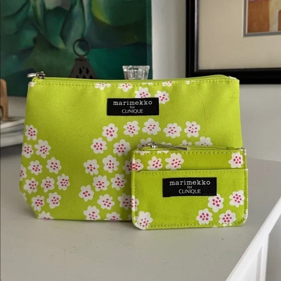 Marimekko for Clinique  Puketti Lime Green Travel Pouch Set (2)