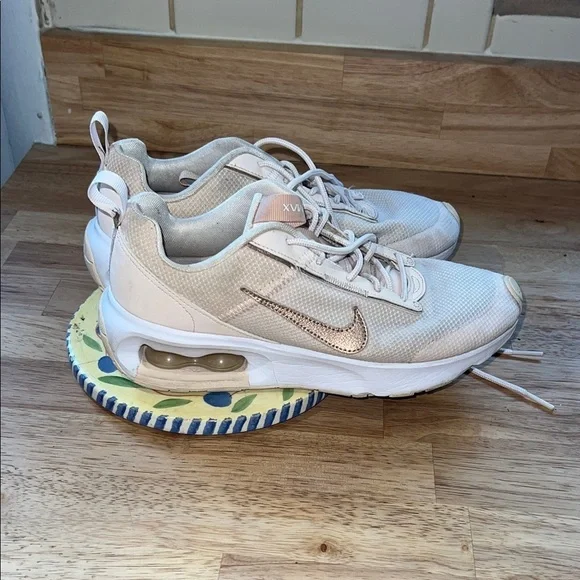 Nike Women’s Air Max Light Beige/Blush Athletic Sneakers