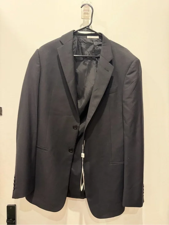 Armani Collezioni Men's Black Two-Button Sport Coat