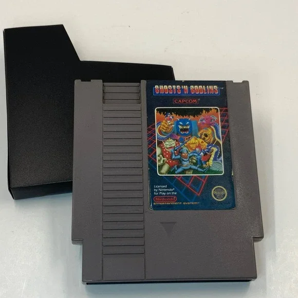 Ghosts 'N Goblins Nintendo NES Capcom Video Game Cartridge NES-GG-USA 3-Screw‎