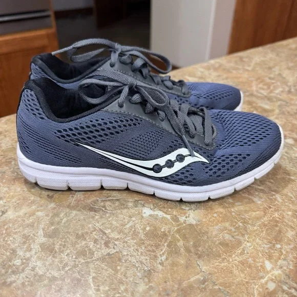 Saucony Grid Ideal Shoes Womens Size 6.5 Navy White Athletic Running Sneakers