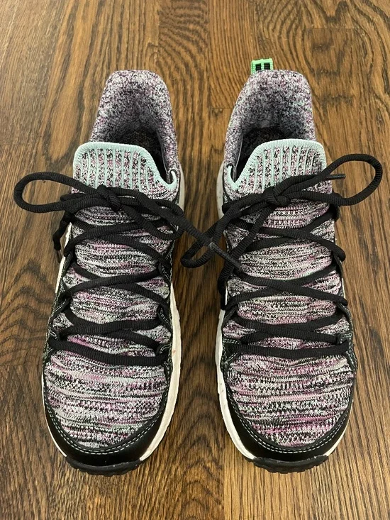 Holo Footwear Maverick Dash Sneaker (Women’s) Size 7