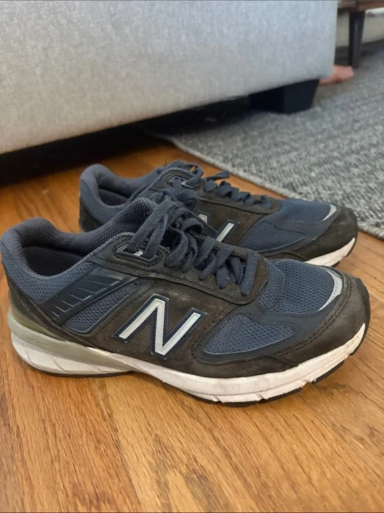 New Balance Navy 990 sneakers