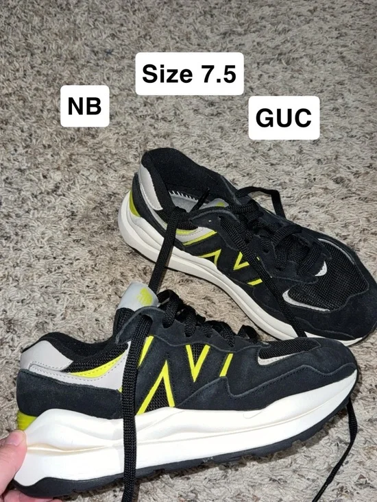 New Balance Black & Neon Yellow Low-Top Sneakers 57/40