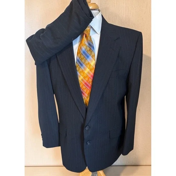 Towncraft Blue Pin Stripe 2-Piece Suit Sz 42R Jacket 38 x 32 Pant VTG Wool Blend