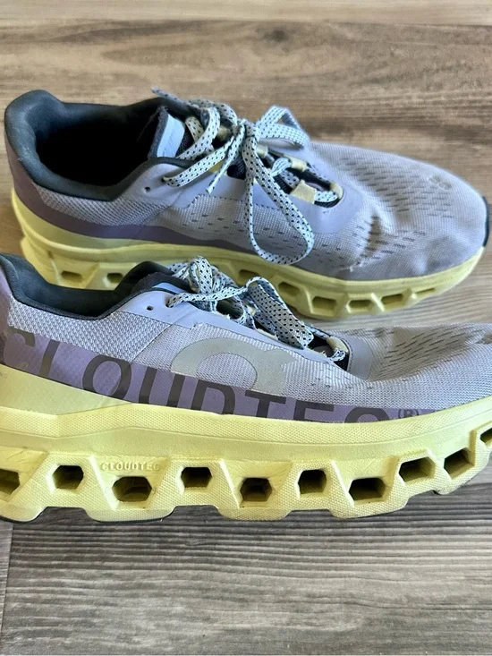 On Running Cloudmonster Women’s Shoes