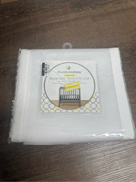 White Breathable Mesh Crib Liner