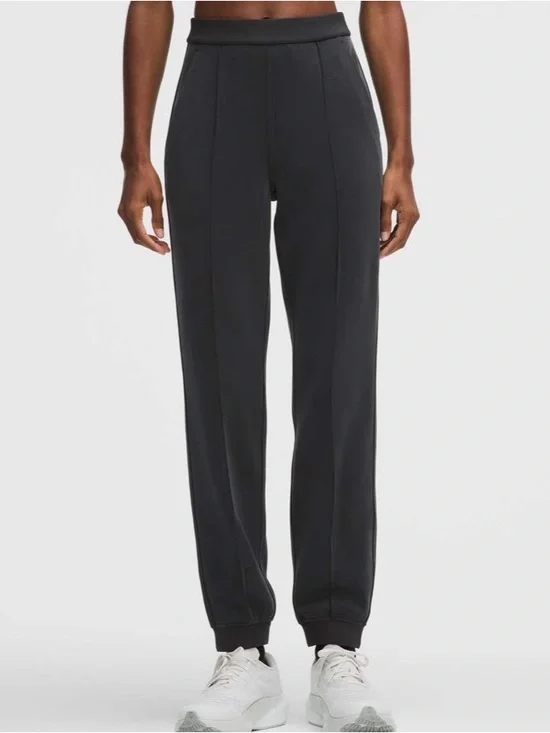 Lululemon Softstreme Classic-Fit High-Rise Jogger Size L Black Athleisure
