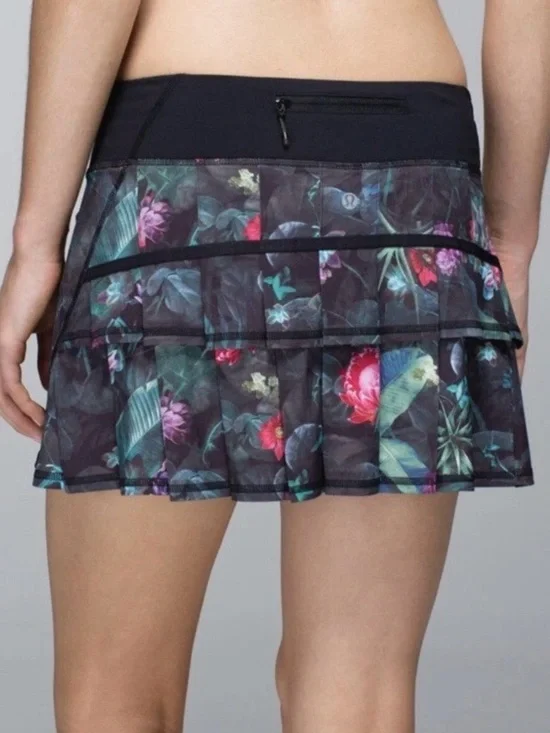 Lululemon Run Pace Setter Curious Jungle Floral Pleated Skort 6