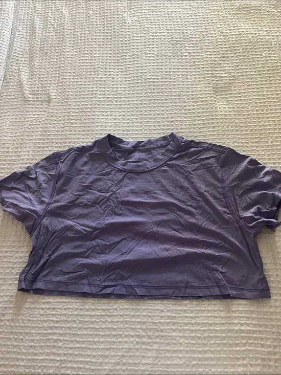 lululemon athletica Lavender Cropped Crew Tee
