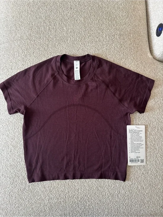 Lululemon Swiftly Short Sleeve Cropped Top NMT (size 6)
