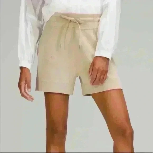 Lululemon women shorts