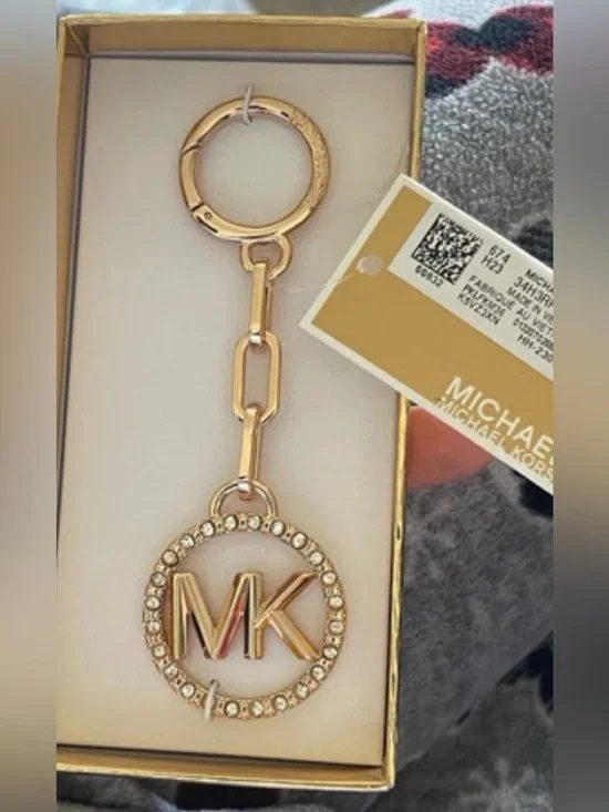 🎉🎉🎉Michael Kors Gold-tone MK Crystal Circle Key Ring