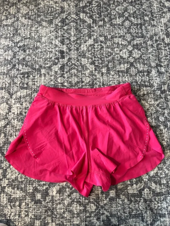 Lululemon Women’s Fast & Free Classic Fit Split short 3” - S raspberry coulis