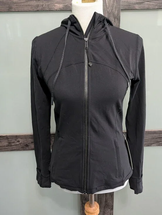 Lululemon Hooded Define Jacket *Nulu  Embroidery Sleeve