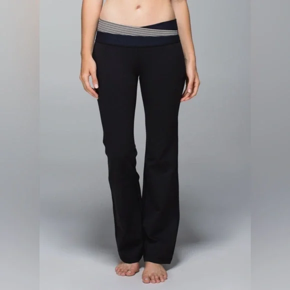 Lululemon Astro Pant Full-On Luon black size 10 gym yoga running