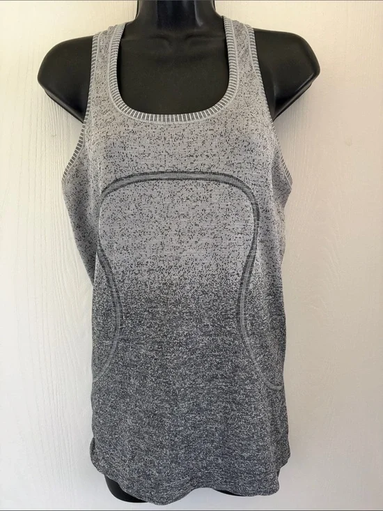 Lululemon Swiftly Tech Racerback