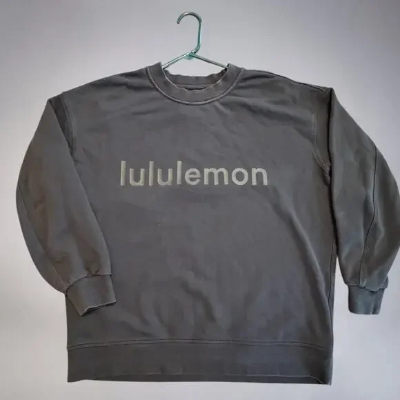 Lululemon Spell out Crew Sweatshirt Oversized. Best for a Medium.