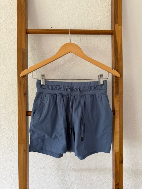 Lululemon Women’s Lightweight Drawstring Shorts - Slate Blue