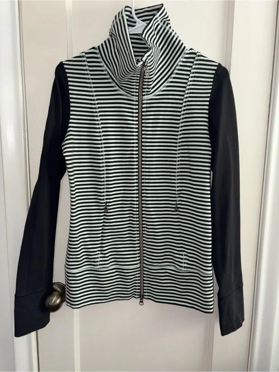 Lululemon Daily Yoga Jacket