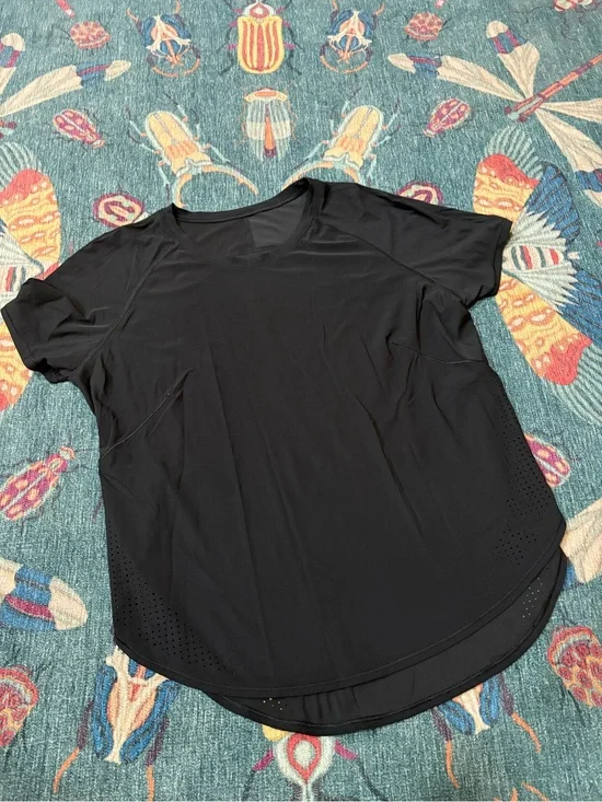 lululemon UVP Run Black Women's Short Sleeve Athletic Top 8