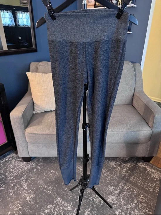 ALO Yoga High-Waist Marble Gray Leggings