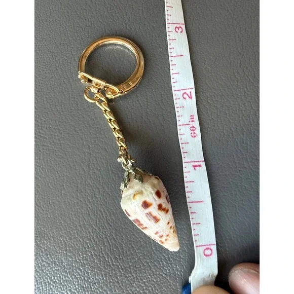 Vintage Natural Spotted Cone Shell Keychain Gold Tone Nautical Beach Bag Charm