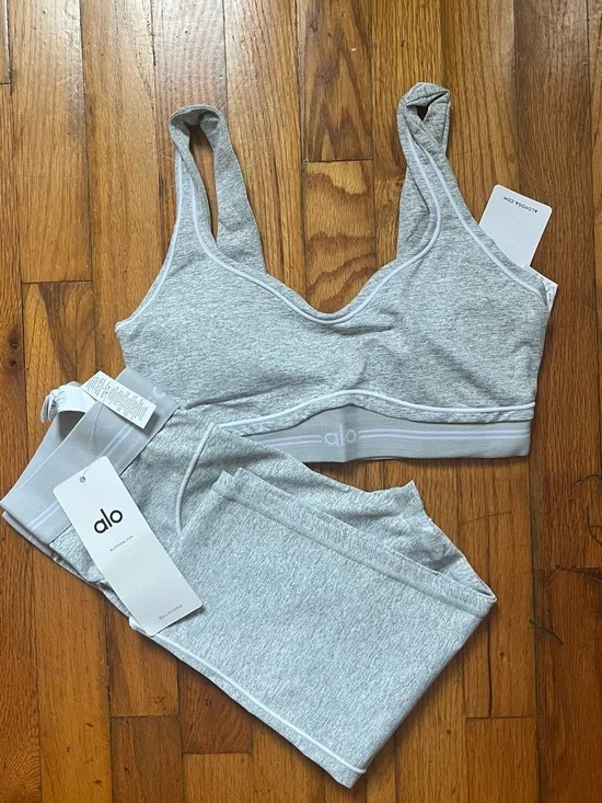 ALO Yoga Women's Gray Heather Bralette & Legging Set