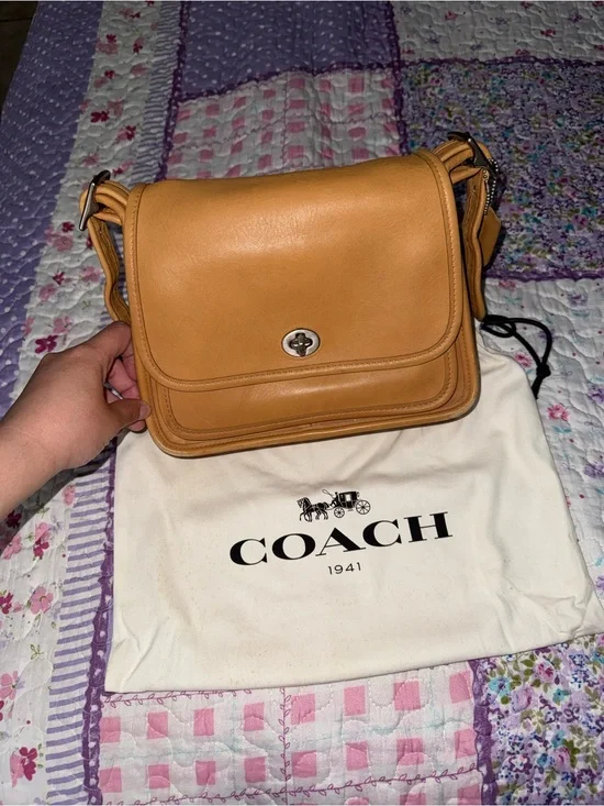 Coach vintage rambler Crossbody Bag in Caramel Tan