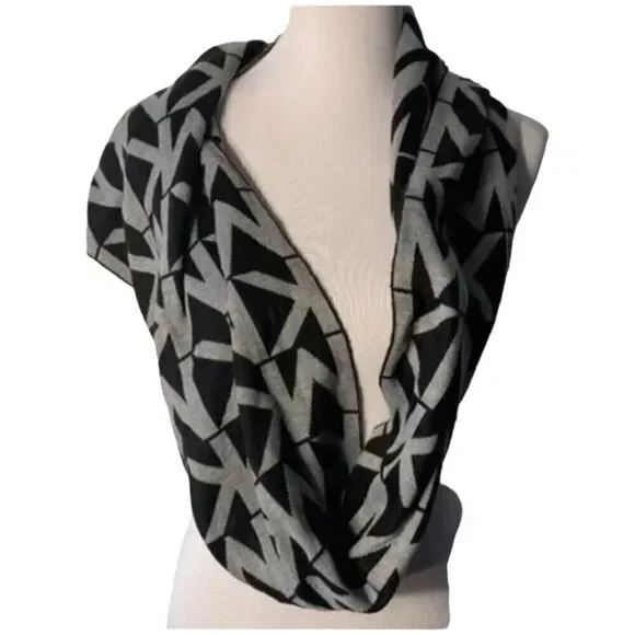 Michael Kors Infinity Signature Scarf