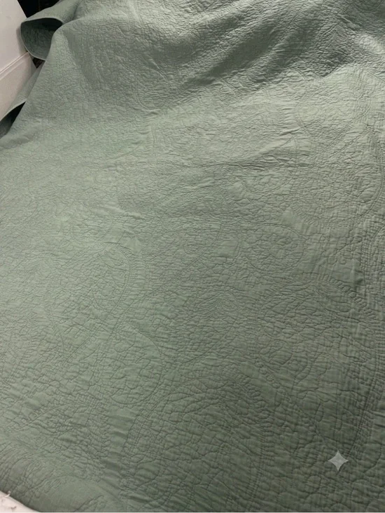 Target Sage Green Quilted Cotton Bedspread