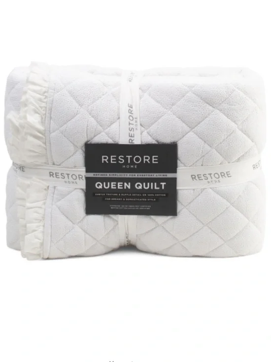 RESTORE HOME Quilt With Ruffle Trim