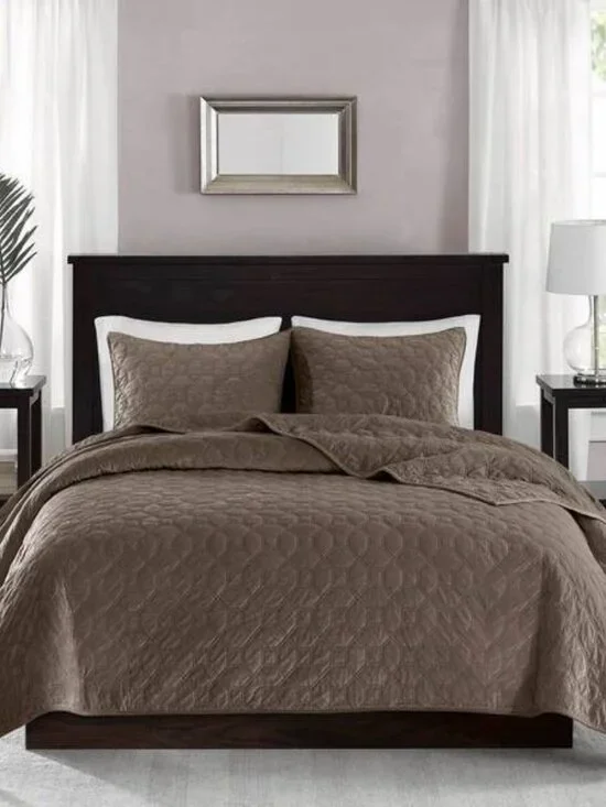 Madison Clark 3 PC Quilt Set, Emery Velvet, Taupe, NWT