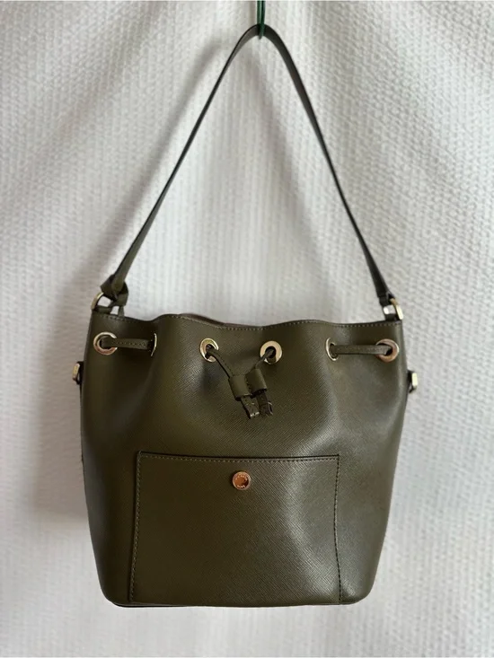 Michael Kors Greenwich Olive Green Saffiano Leather Bucket Shoulder Bag Medium