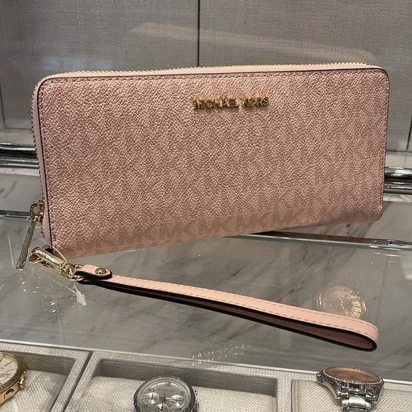 MICHAEL KORS Jet Set Travel Lg Signature Logo Continental Wristlet POWDER BLUSH