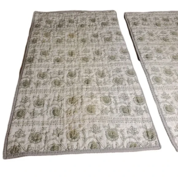 Details By Becki‎ Owens Quilted King 2 Shams Cotton Flannel White & Sage Floral