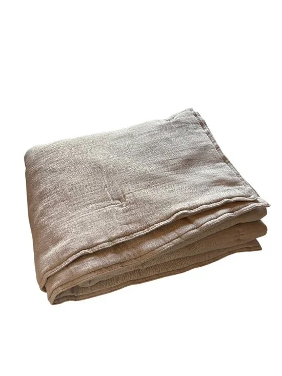 Garbo & Friends Filled Muslin Quilt