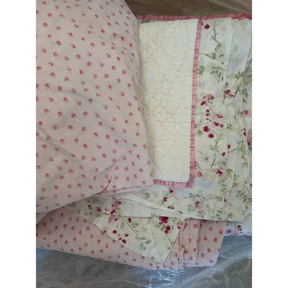 Simply Shabby Chic Rachel Ashwell  HUGE SET 2 Quilts w/2 matching shams+ 4 sheet