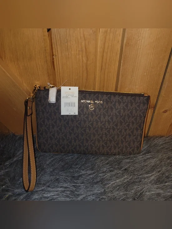 Michael Korsjet Set  Brown Logo Wristlet