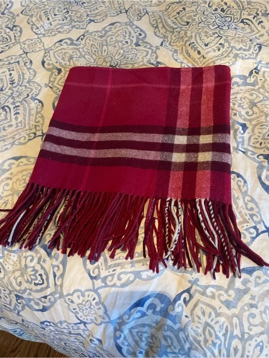 Burberry Burgundy Snood/Scarf