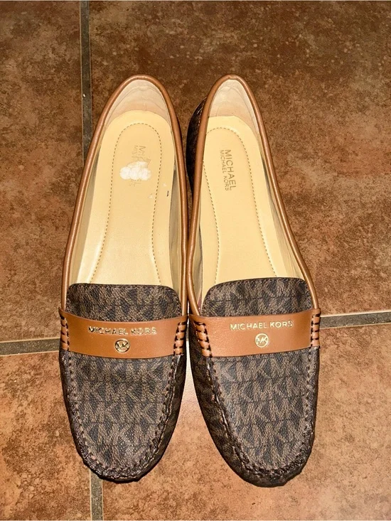 Michael Kors Men’s Brown and Dark Brown Logo Moccasin Loafers