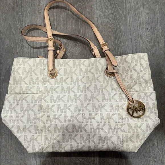 MICHAEL Michael Kors Jet Set Logo Print Signature Vanilla Tote Handbag