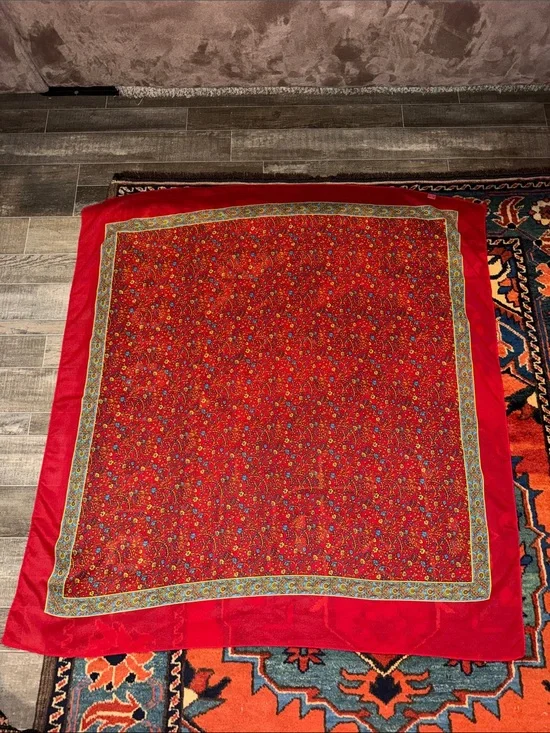 Vintage Resiyan 100% pure silk 38