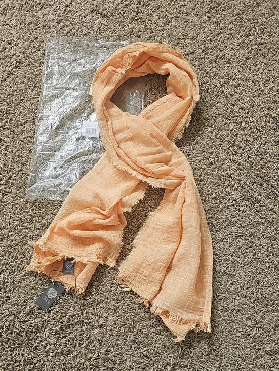 NWT Vince Camuto Scarf 100% Cotton Crinkled Gauze Texture Frayed Tassel Edges