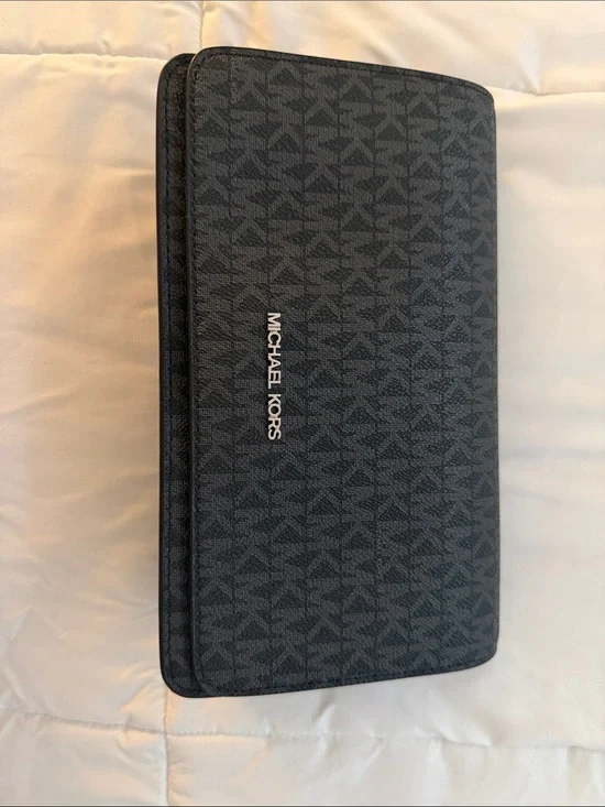 Michael Kors Charcoal/Black MK Continental Wallet