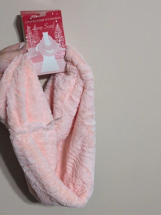Loop Scarf - Soft Pink Plush Infinity Scarf