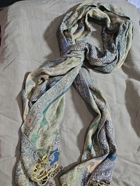 Lightweight Paisley Pattern Scarf in Blue & Green