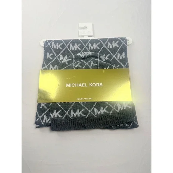 Michael Kors NWT Diamond Metallic Logo Hat & Scarf Set Charcoal Gray